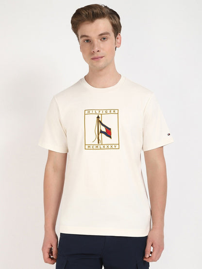 Tommy Hilfiger
Off White Logo Regular-Fit Cotton T-Shirt