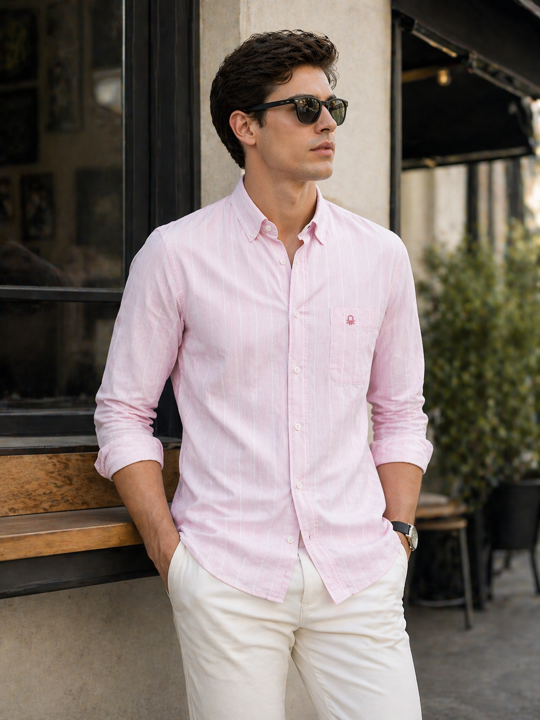 United Colors of Benetton
Men Slim Fit Spread Collar Solid Shirt