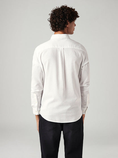 Levi's Solid Slim Fit Oxford Shirt