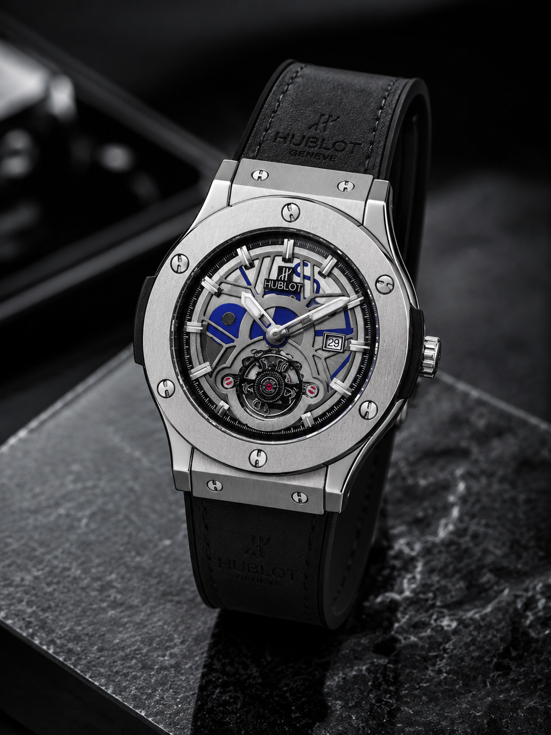 HUBLOT
Classic Fusion Chronograph Balck  Leather belt