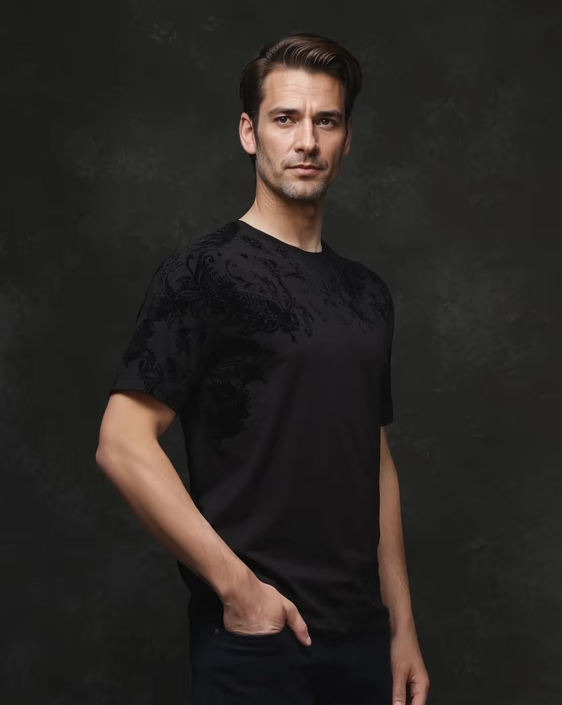 Rate Rabbit black
regular fit paisley print t shirt