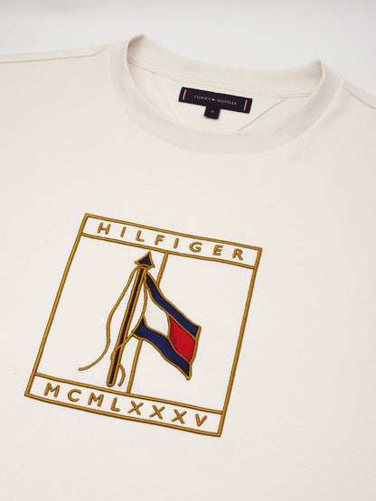 Tommy Hilfiger
Off White Logo Regular-Fit Cotton T-Shirt