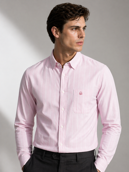 United Colors of Benetton
Men Slim Fit Spread Collar Solid Shirt