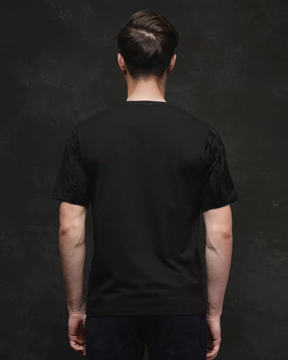 Rate Rabbit black
regular fit paisley print t shirt