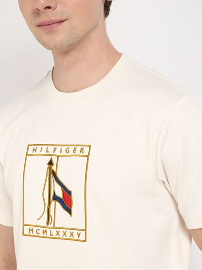 Tommy Hilfiger
Off White Logo Regular-Fit Cotton T-Shirt