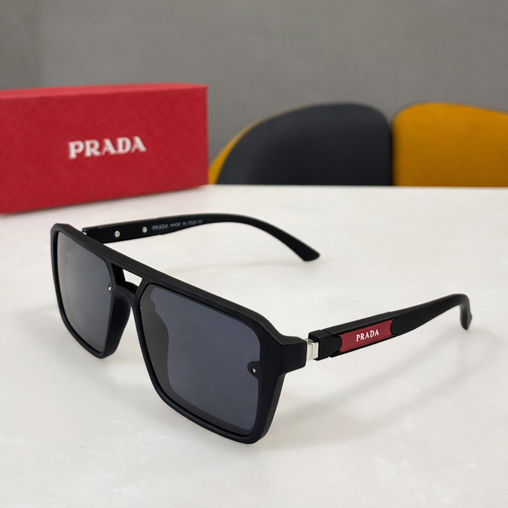 PARADA Black Sunglasses